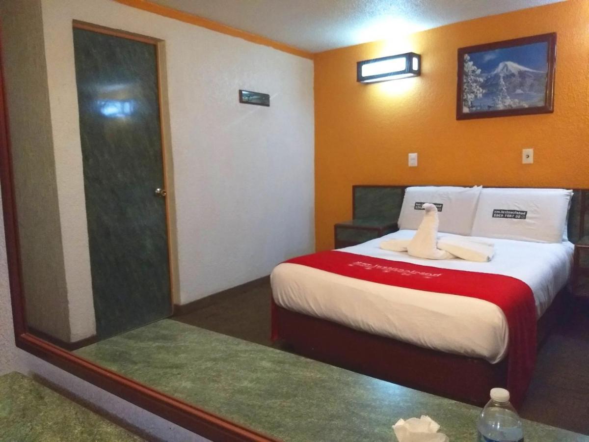 Hotel Central Ciudad Nezahualcoyotl Bagian luar foto