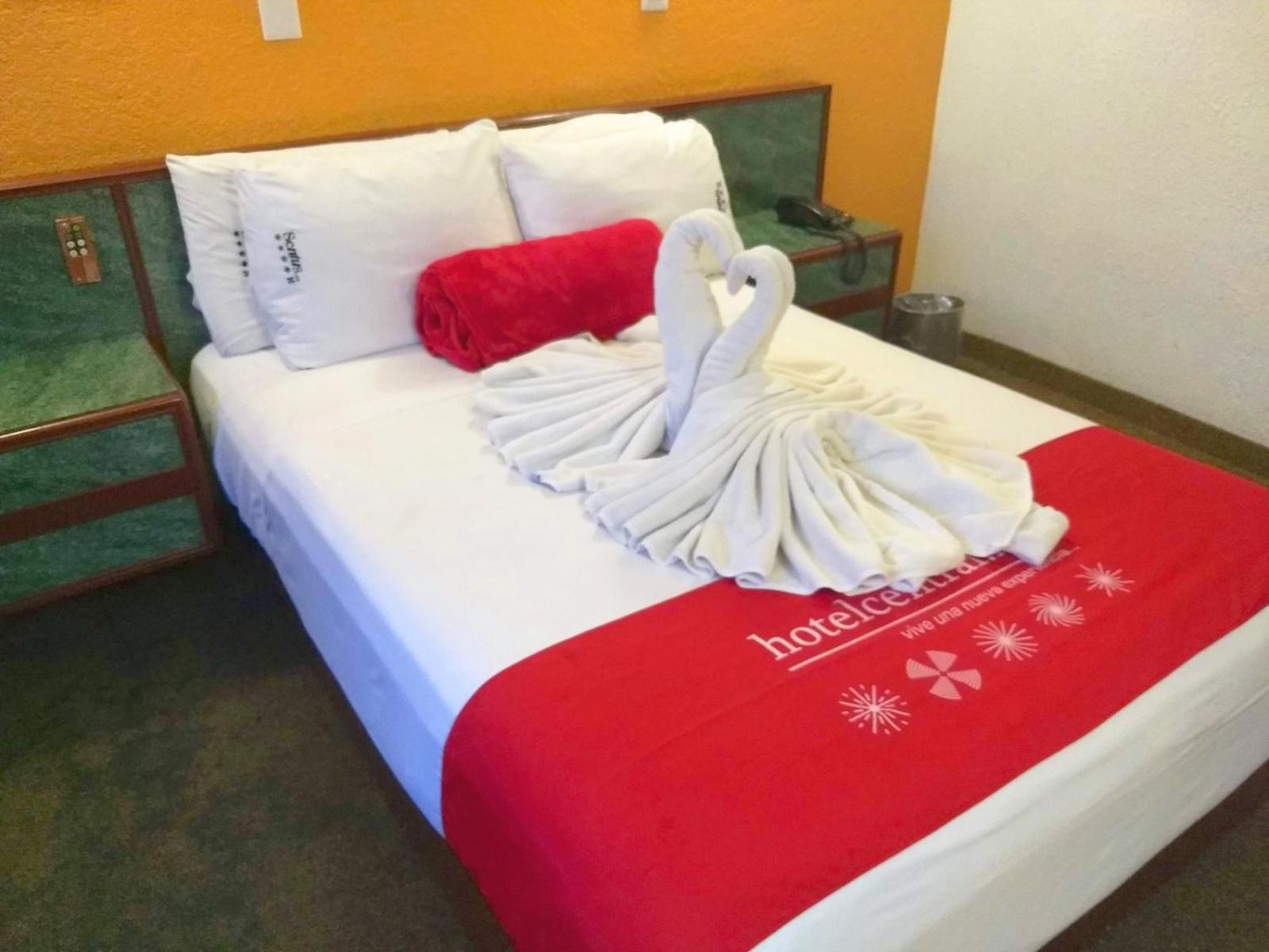 Hotel Central Ciudad Nezahualcoyotl Bagian luar foto